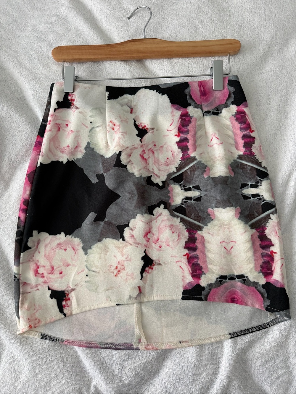 L'ATISTE Black and Pink Floral High-Low Mini Skirt